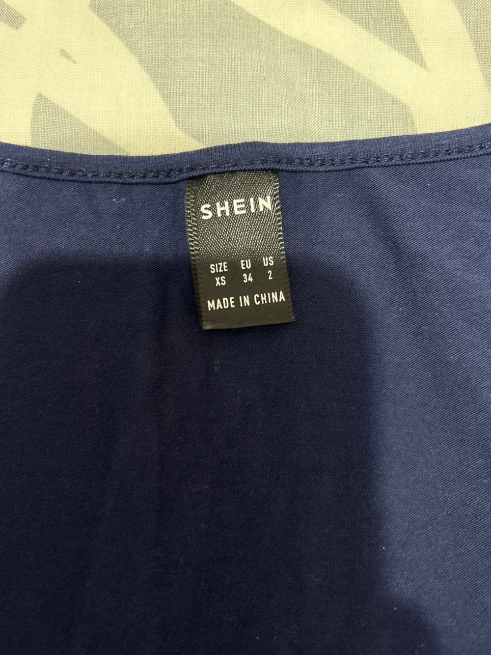 SHEIN Navy Blue Ruched Drawstring Crop Top - Picture 2 of 3